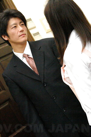 Cheating wife Maya Katsuragi sucks and fucks a home seller