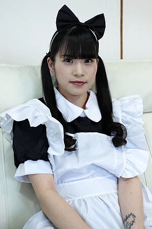Welcome back to our new model Sumire Mizuno